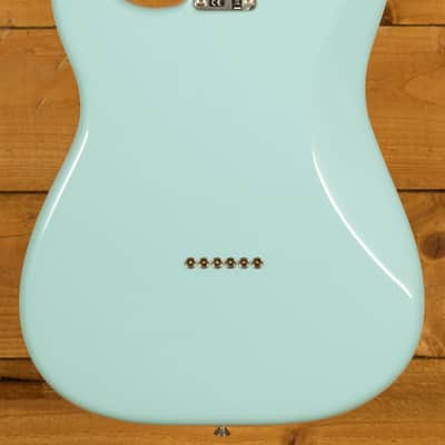 Fender Tom DeLonge Stratocaster - Rosewood - Daphne Blue *B-Stock* image 4