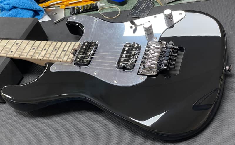 Charvel Pro-Mod So-Cal Style 1 HH FR M Gloss Black Mirror image 1