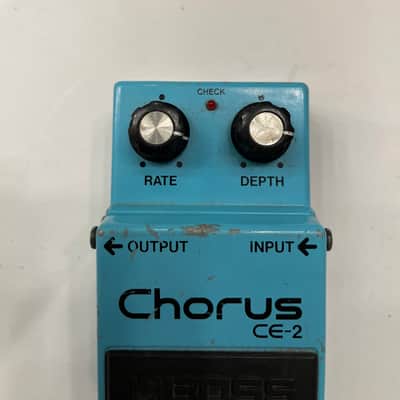 Boss Roland CE-2 Chorus Analog Vintage Green Label Guitar Effect Pedal image 2