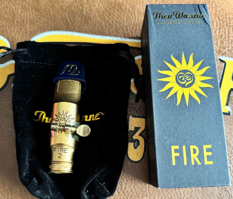 Theo Wanne Fire 2 - Alto Saxophone Mouthpiece size 6 w/original box, ligature, protective cover, suede bag image 1