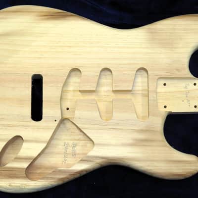 Aged Barnwood Pine Strat Style body - 2lbs12oz #3685 *IMPORT CHARGES INCLUDED image 2