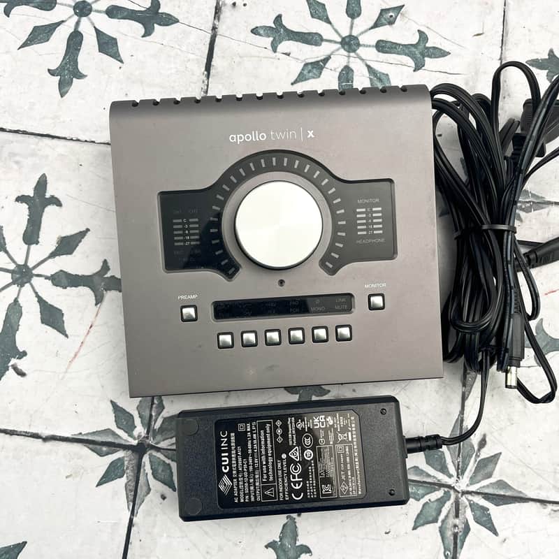 Universal Audio Apollo Twin X QUAD Thunderbolt 3 Audio Interface