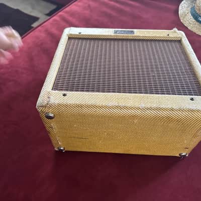 Fender Champ 5F1 Narrow Panel 5-Watt 1x6" Guitar Combo 1956 - 1958 - Tweed image 11