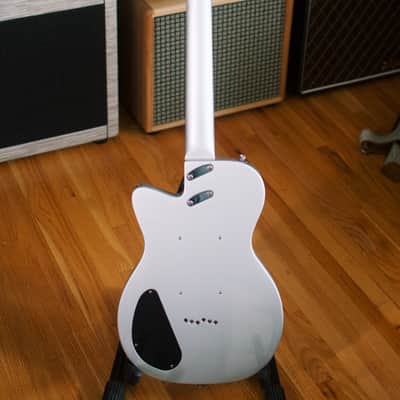 Silvertone 1303/U2 Reissue 2020s - Silverburst image 6