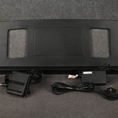 Roland FP-10 88 Key Digital Piano - Pedal - 2nd Hand image 10