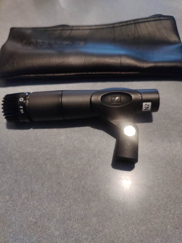 Shure SM57 LO Z Cardioid Dynamic Microphone