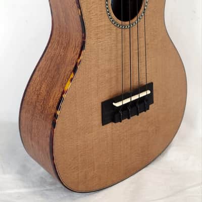 Kala KA-12-SCMH-C All Solid Cedar / Mahogany 12th Fret Concert Ukulele W/Bag image 4
