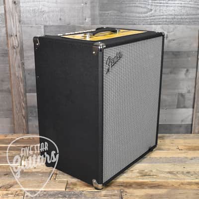 Mint Fender Rumble 200 (V3) image 3