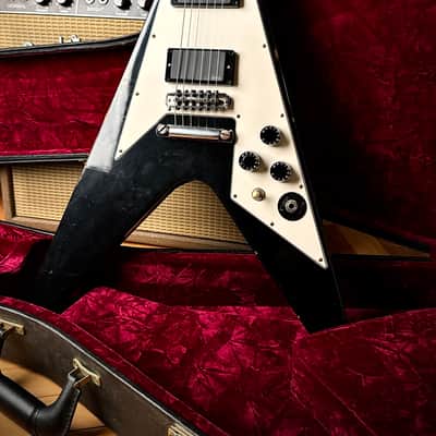 2012 Gibson Custom Shop Kirk Hammett Signature Flying V Aged image 4