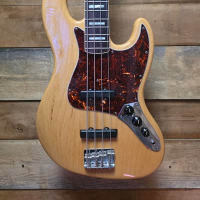 2006 American Vintage Reissue '75 J-Bass Natural w/case image 2