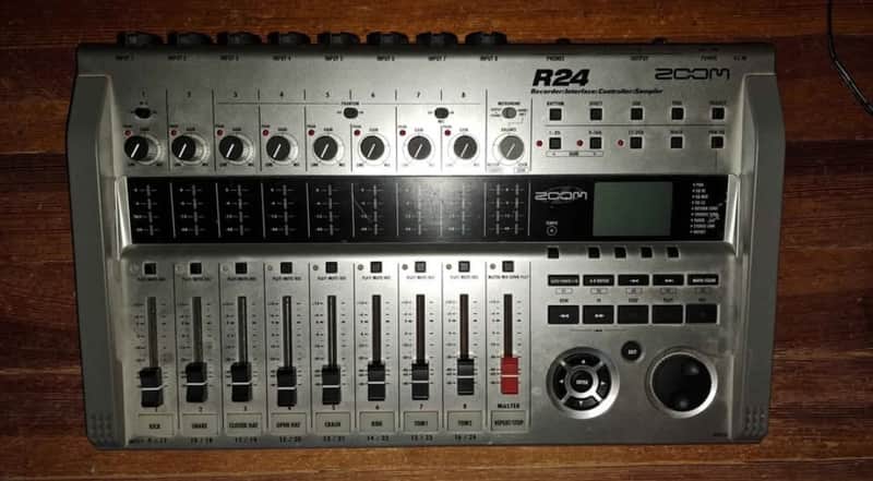 Zoom R24 USB Audio Interface / Digital Multitrack Recorder