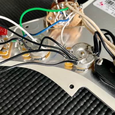 Fender Pure Vintage ‘59 Loaded Pickguard 70th Anniversary Player Stratocaster Staggered Single Coil Strat Pickups White Pearloid Black Pickup Covers Knobs image 10