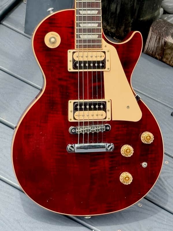 Gibson Les Paul Classic 2014 - a nice Cherry Red Classic ready to enjoy on a budget. image 1