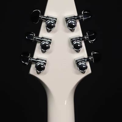 Gibson 70s Flying V, Classic White image 10