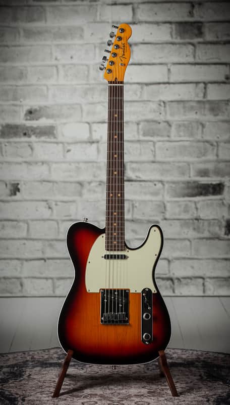 Fender American Ultra Luxe Vintage ’60s Custom Telecaster - 3-Color Sunburst