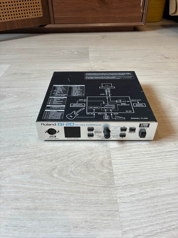 Roland GI-20 GK-MIDI Interface 2002 - 2010 - Silver image 1
