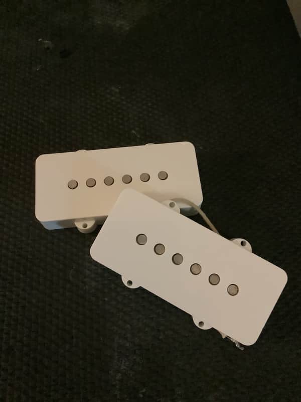 Fender Classic series 60’s pickups White image 1