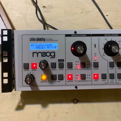 Moog Slim Phatty white model🌞Rare and  analog ! image 2