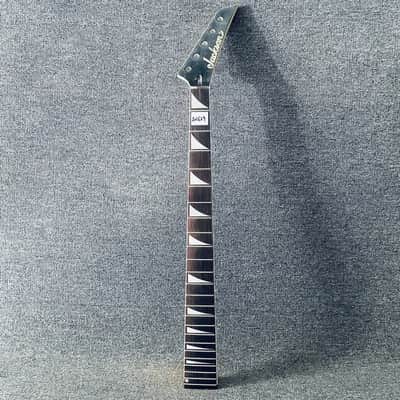 Jackson 5 String Bass Maple Neck, 24 Frets Rosewood Fingerboard image 1