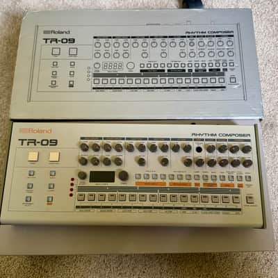 Roland TR-09 Rhythm Composer 2017 - Present - White image 10