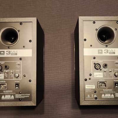 JBL LSR305 2-Way Active Studio Monitors (Pair) 2010s - Black image 2