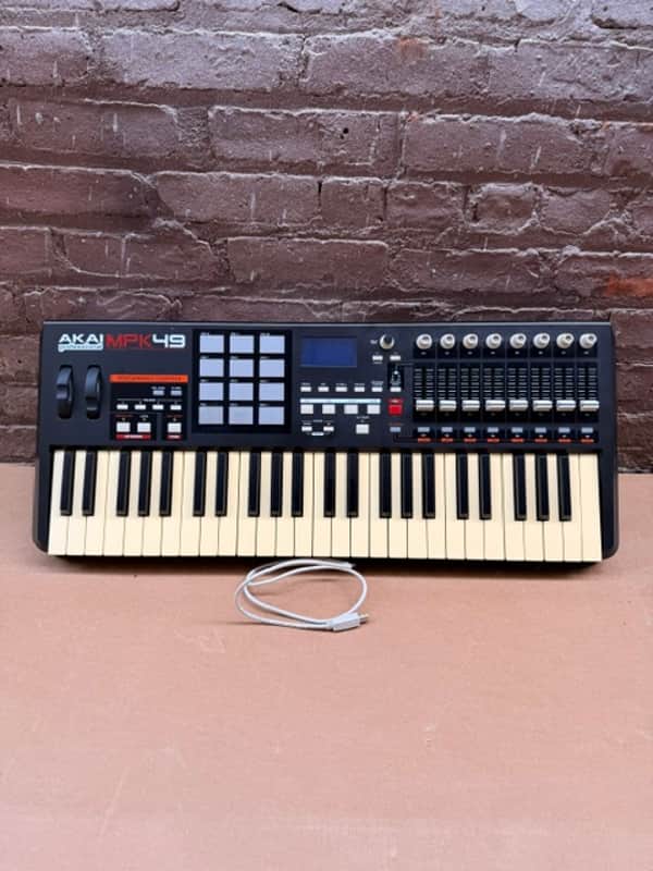 Akai MPK 49 usb/MiDi Performance Keyboard image 1
