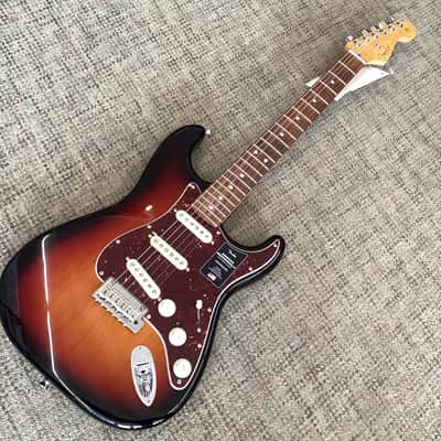 Fender American Professional II Stratocaster with Rosewood Fretboard in 3-Color Sunburst image 2