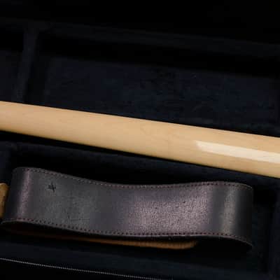 Sire Marcus Miller V7 5-String with Maple Fretboard 2017 - 2019 - Natural image 10