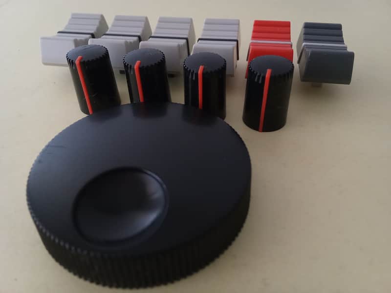 Roland Sp808 - Knob + Slider + Jog dial (not ship outside Europe) image 1