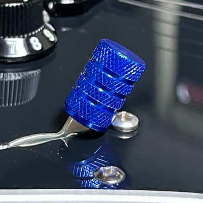 Kinnatone BLUE KNURLED Aluminum Switch Tip for 3 or 5 way Black image 2