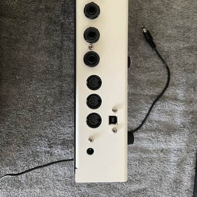 Modor NF-1m NF-1 Digital DSP Synth 2010s - White image 4
