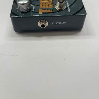 BBE Tremor V1 Optical Tremolo Analog Dual Mode Guitar Effect Pedal image 3