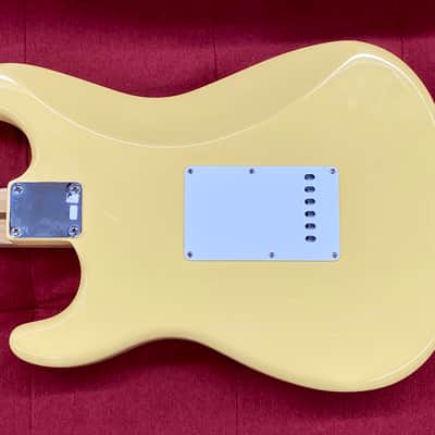Fender Yngwie Malmsteen Stratocaster with Scalloped Rosewood Fingerboard 2017 - Vintage White image 18
