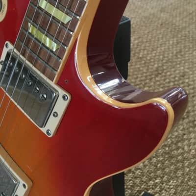Gibson USA Classic 1999 - Cherry Sunburst W/ Gibson USA Hardcase image 2