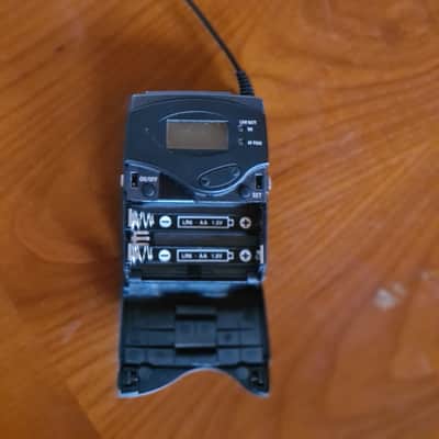 Sennheiser 🎤 Sennheiser SK 100 Bodypack Transmitter | Wireless | Black | 626–668 MHz image 13