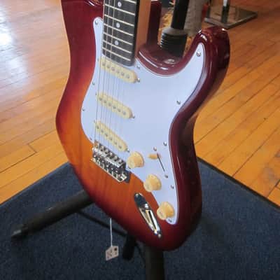 Amati H-Series Double Cutaway Electric Guitar 10STHG - Cherry Sunburst w/ Amati Gig Bag image 8