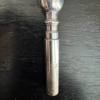Vincent Bach Corp. 10 1/2C 1969 - Silver Mouthpiece image 1