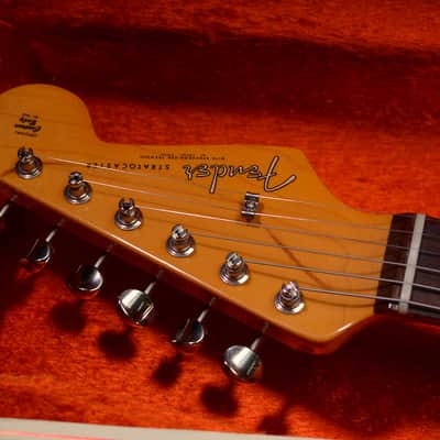 Fender American Vintage II 1961 Stratocaster 2024 - Fiesta Red image 2