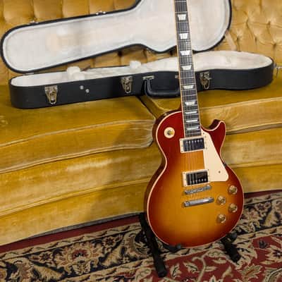 Gibson Les Paul Classic 2017 - Classic Cherryburst image 1