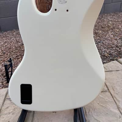 2013 Fender MIM Jazz Bass Body — Olympic White image 4