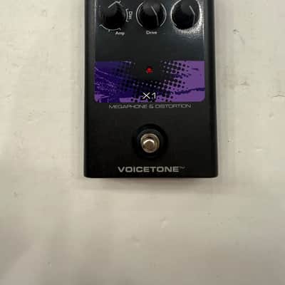 TC Helicon Voicetone X1 Megaphone & Distortion Vocal Effect Pedal + Box & PSU image 3