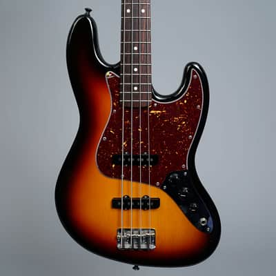 Fender American Standard Jazz Bass 2005 - Three Tone Sunburst image 1