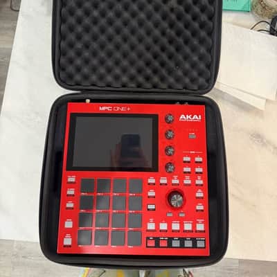 Akai MPC One + Standalone MIDI Sequencer - Red Bild 4