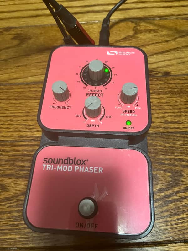 Source Audio Soundblox Tri-Mod Phaser 2010s - Pink image 1