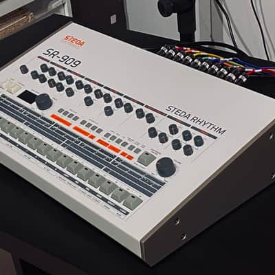 Steda SR-909 2025 - Classic image 1