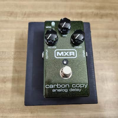 MXR M169 Carbon Copy Analog Delay | Reverb