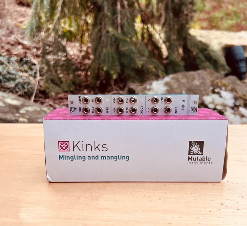 Mutable Instruments Kinks