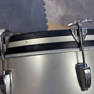 Ludwig Virgin 3 ply 70’s Silver Silk Bass Drum image 6