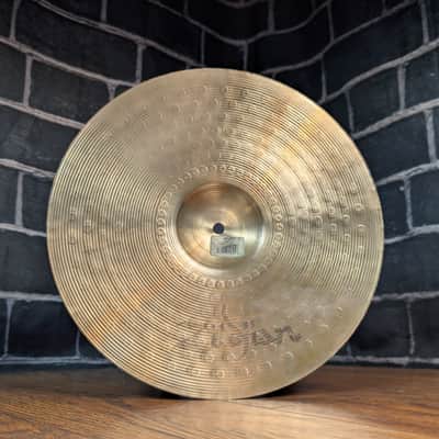 Zildjian 14" ZBT Crash Cymbal 2004 - 2019 - Traditional image 2