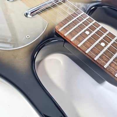 Danelectro Longhorn 3-Pickups Blackburst image 12